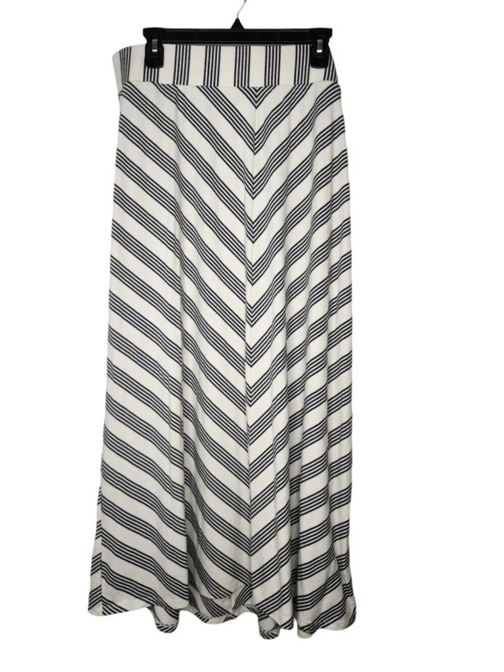 Old Navy White Navy Blue Chevron Striped Pull On Maxi Skirt Size XL